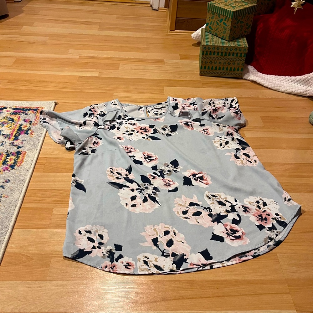 Dex Light Blue Floral Cold-Shoulder Blouse XL